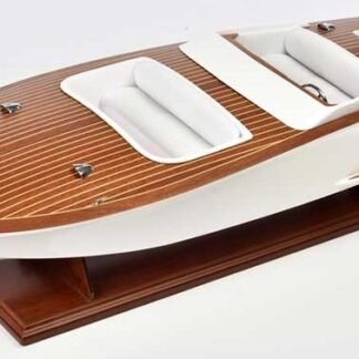 AMATI 1612 - KIT MAQUETA Lancha Bellezza 1:10